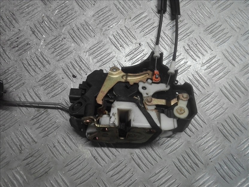 фото №6, Colt vi замок правий перед 2 pin 11h