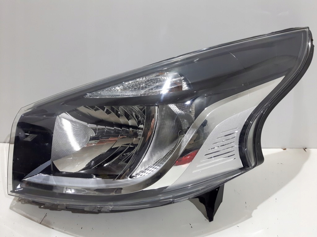 фото №1, Лампа ліва перед renault trafic iii fiat talento 260605173r