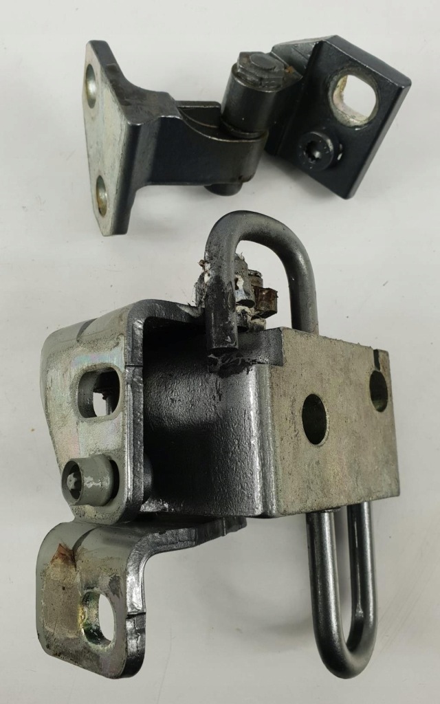 фото №4, Петлі двері правий задня vw golf vi пара