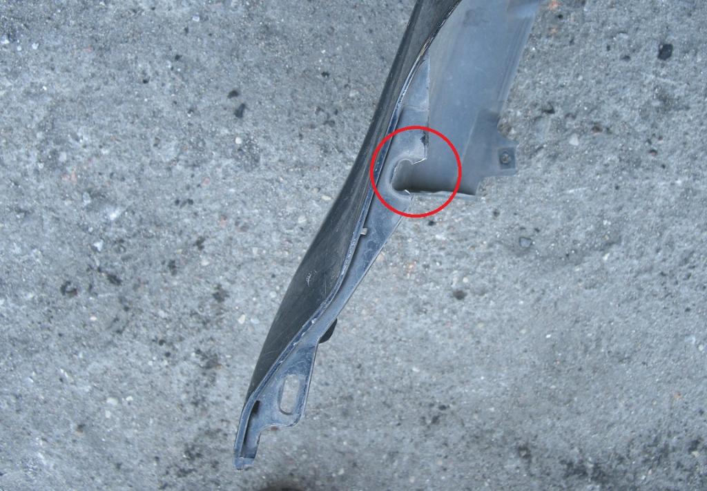 фото №6, Mazda 323 00-02r. бампер перед