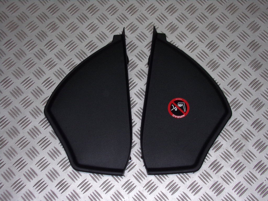 фото №1, Mercedes w222 s klasa защита заглушка консоли правый