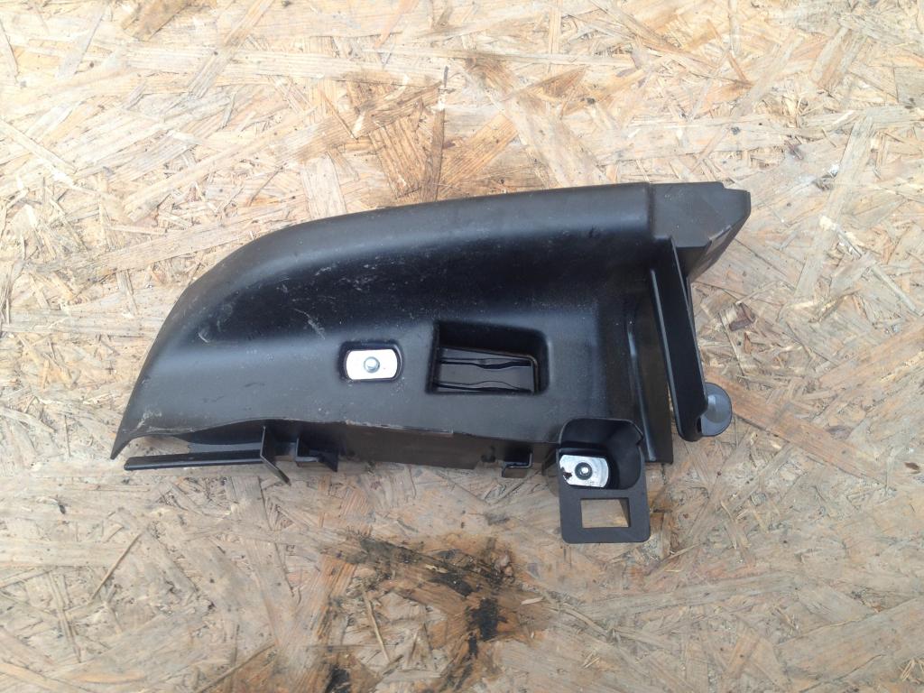 фото №1, Направляющая поперечина audi rs6 4g8857791a