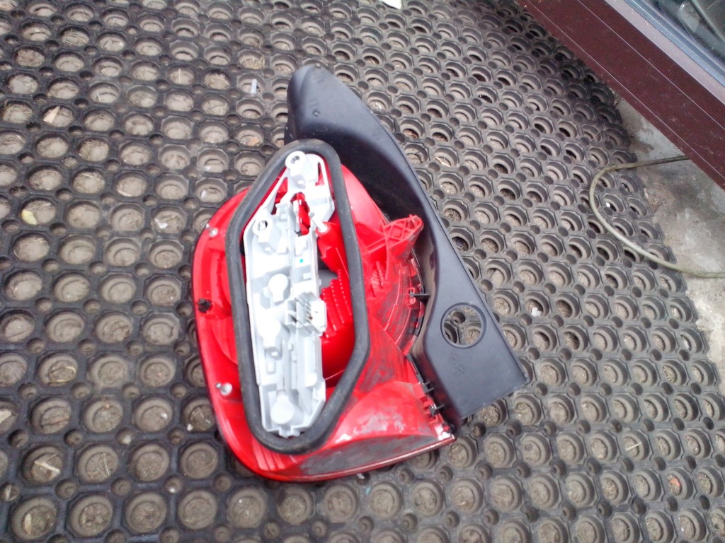 фото №2, Лампа задня права renault modus