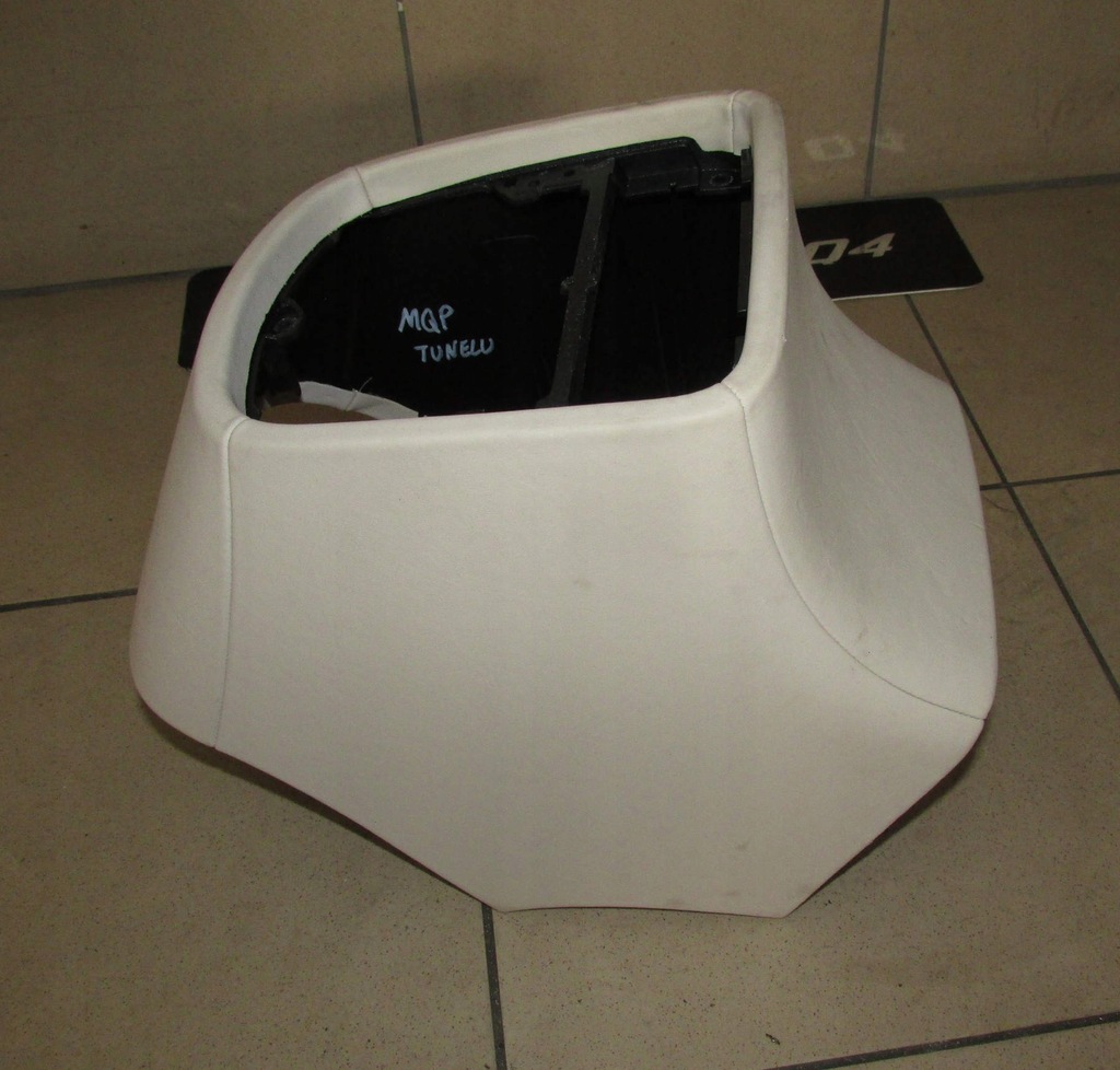 фото №3, Maserati quattroporte туннель средний задняя