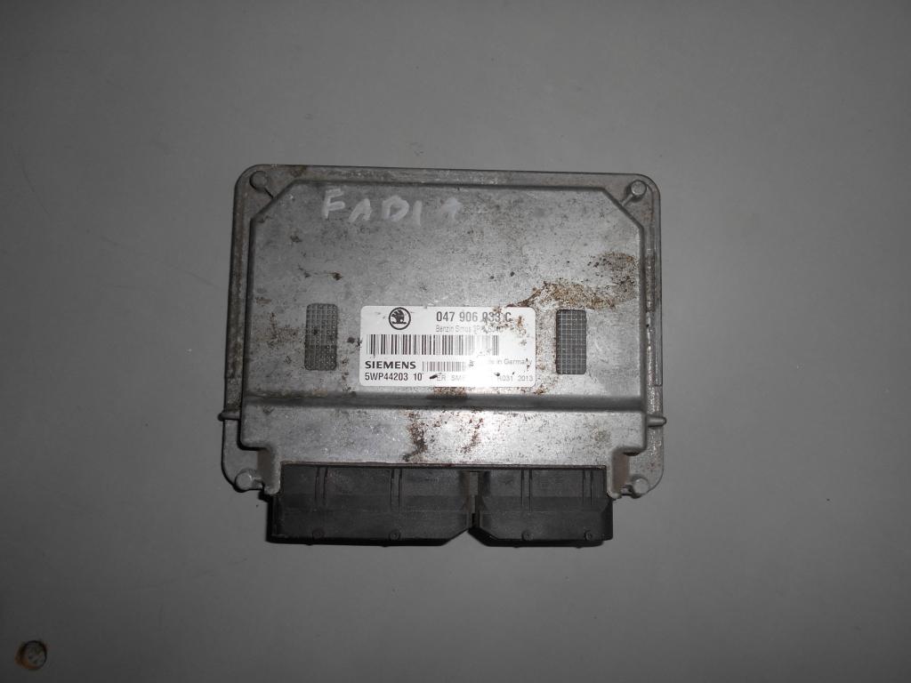 фото №1, Бортовой компьютер skoda fabia 1.4 047906033c