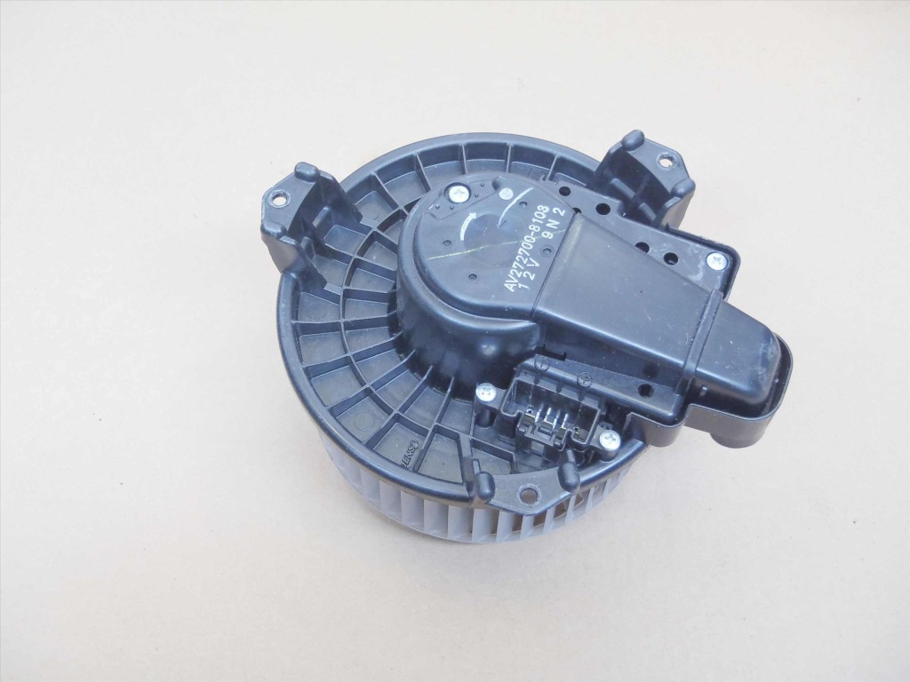 фото №1, Auris avensis rav4 verso воздуходувка отопителя 3 pi