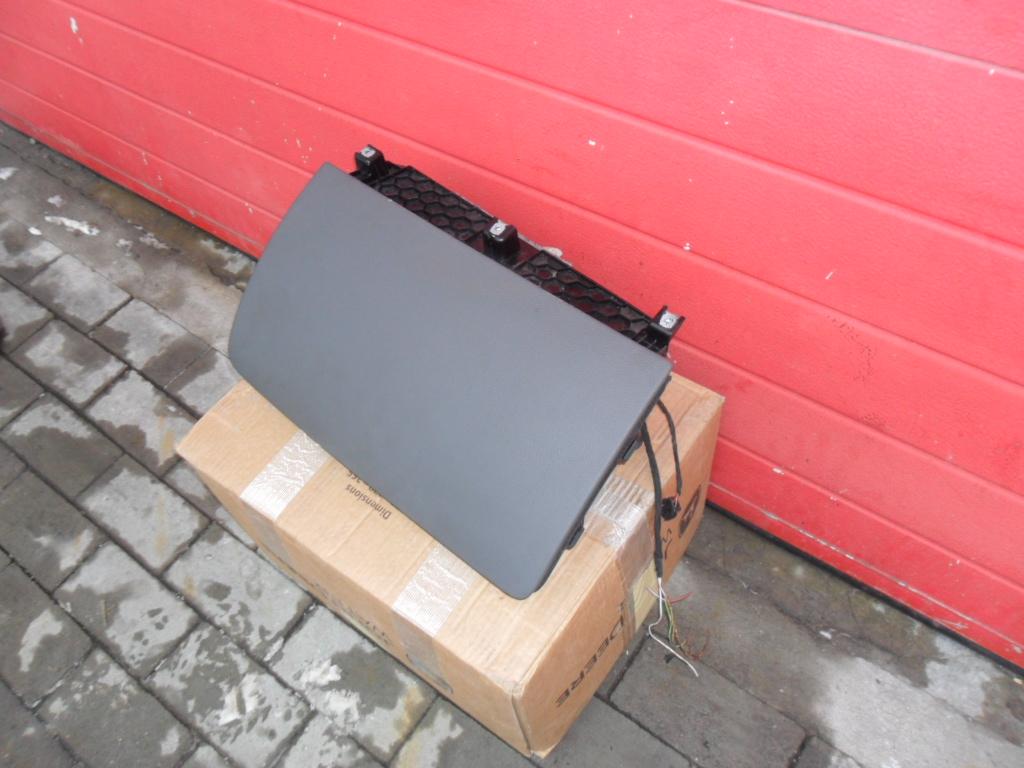 фото №1, Бардачок audi q7 4l0 szary siwy