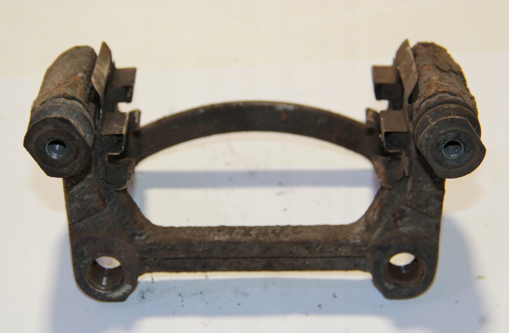 фото №1, Vw t5 t6 скоба суппорт задняя задние левая правое