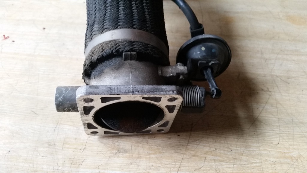 фото №1, Дроссельная заслонка kia carens 2,0crdi