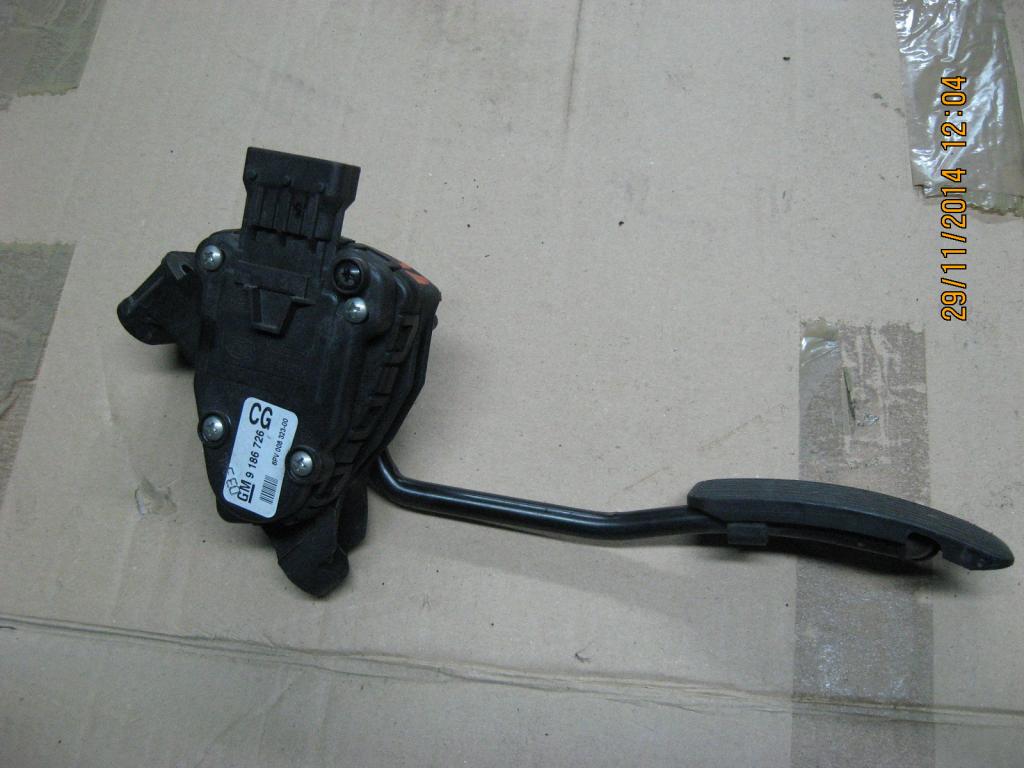 фото №1, Opel vectra c потенціометр газу 9186726