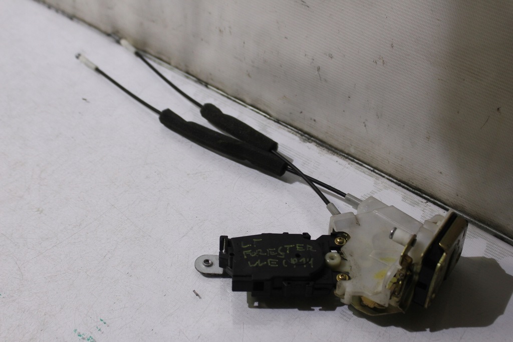 фото №2, Замок левый задняя дверь subaru forester ii sg