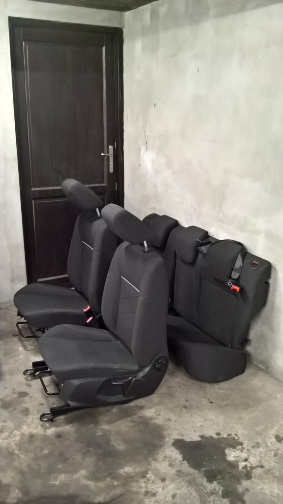 фото №1, Ford fiesta mk7 заднее сиденье задняя 5 дверь 2015rok polift !