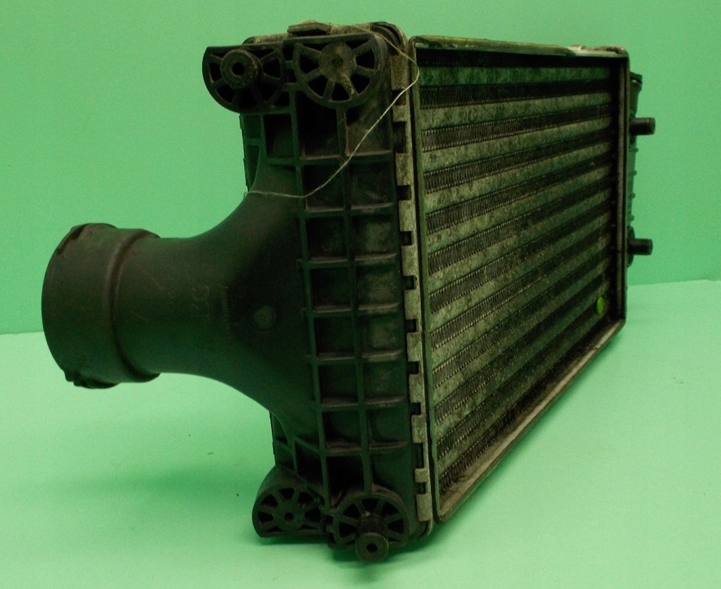 фото №5, Интеркулер правый porsche 911 996 3.6t 99611099071