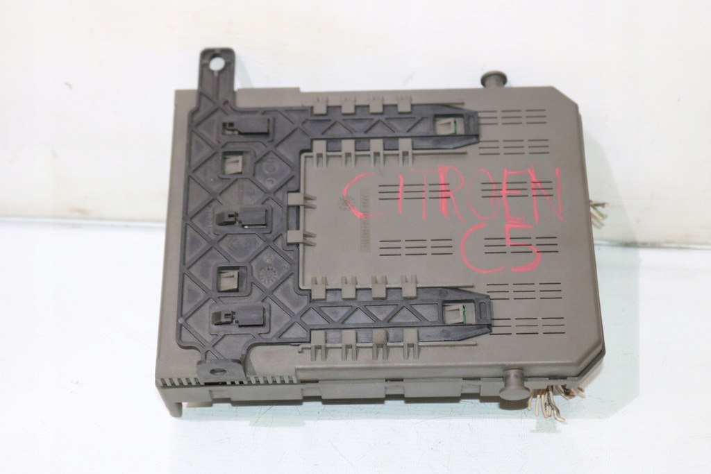 фото №4, Коробка предохранителей citroen c5