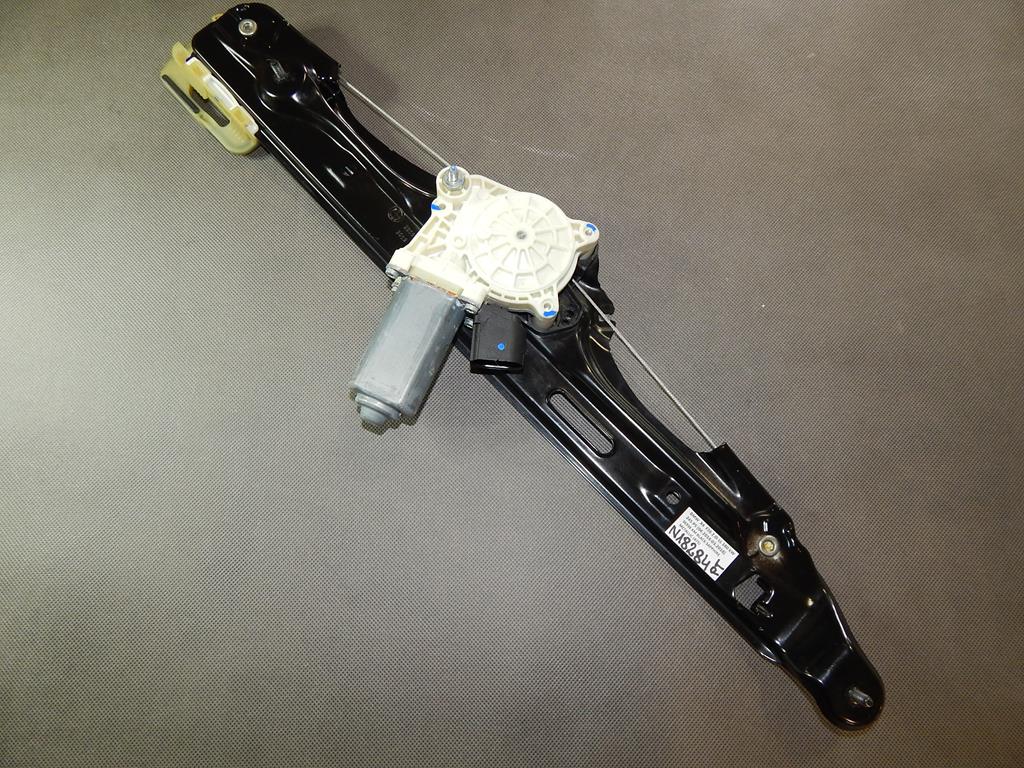 фото №1, Bmw x4 f26 механізм скло правий задня