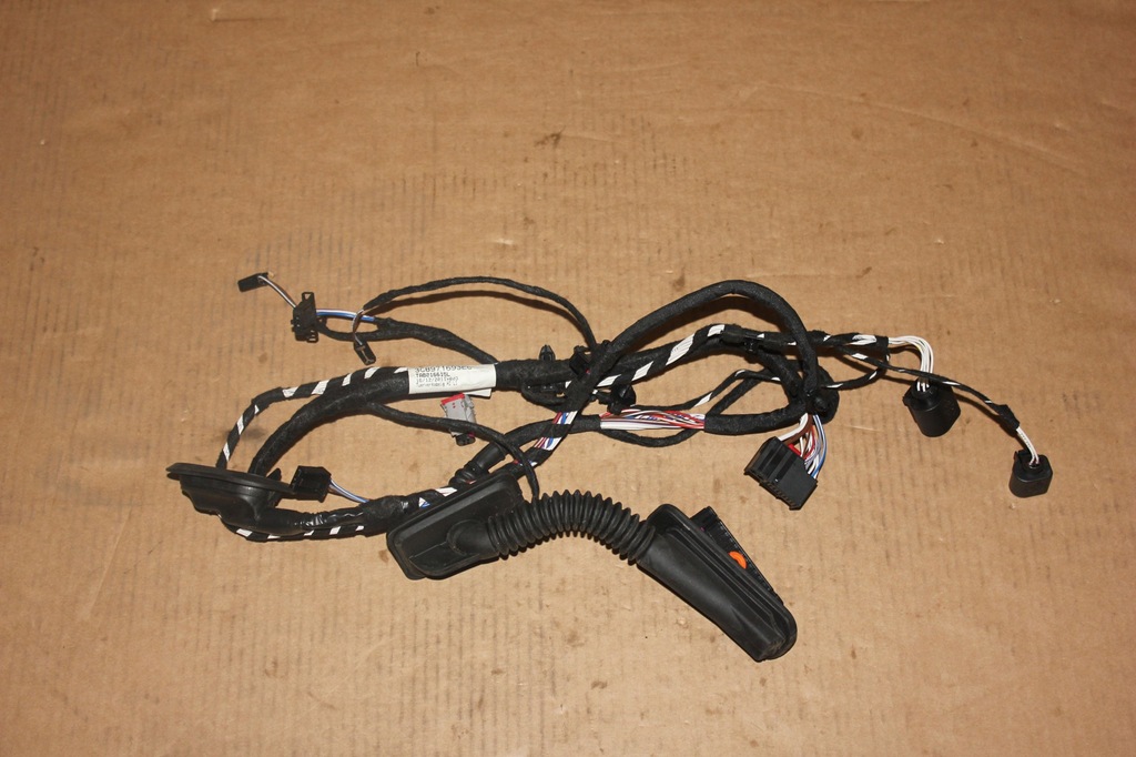 фото №1, Жгут дверь задняя левый vw passat cc 3c8971693ec