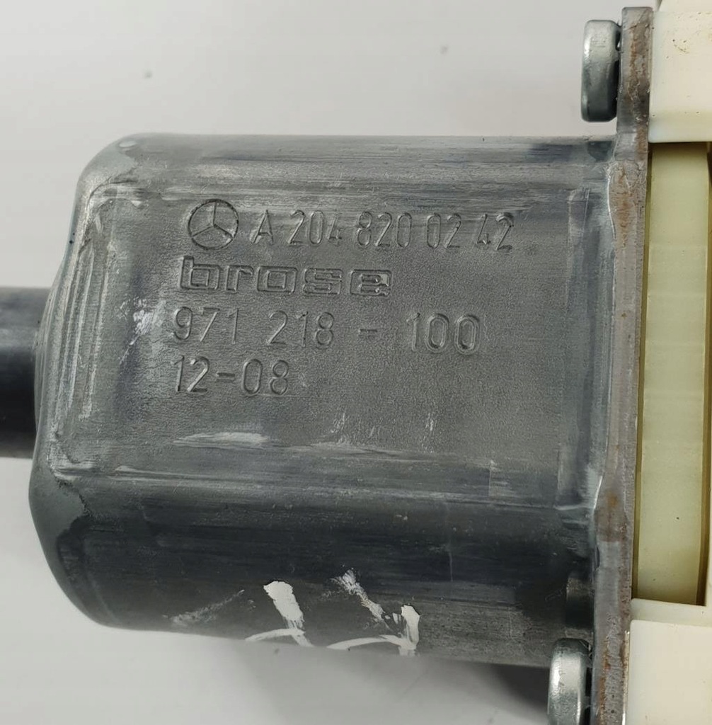 фото №7, Моторчик стекло правый перед w204 lift a2048200242