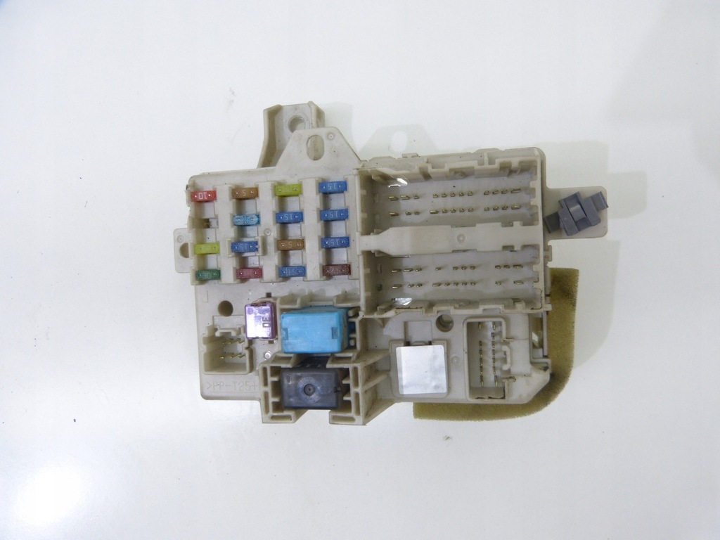 фото №6, Блок управления l813 e6t5247 7h- 3 mazda 6 1,8b