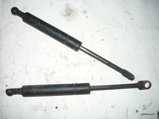 фото №1, Привод крышки задний 8190688 e39