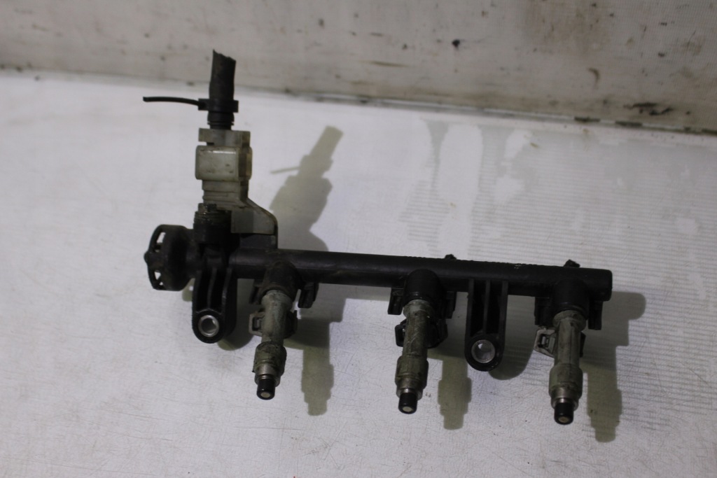 фото №1, Молдинг впрыскная citroen c1 23814-0q010a