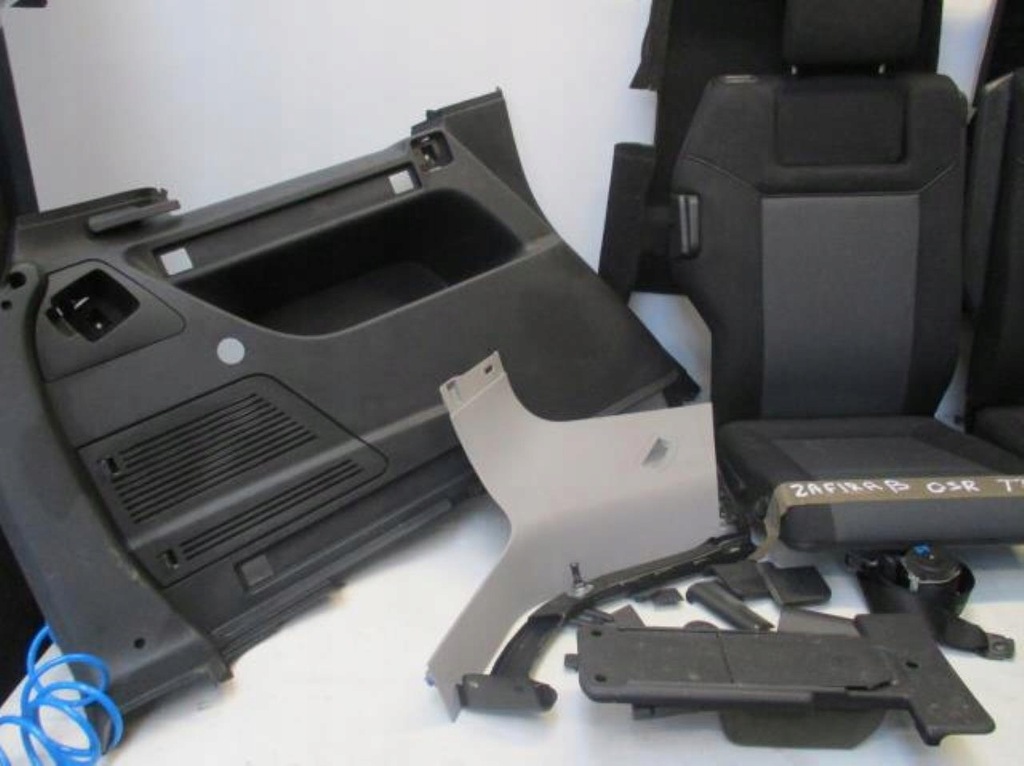 фото №4, Сидіння сидіння iii ряд ремені обшивки багажника zafira