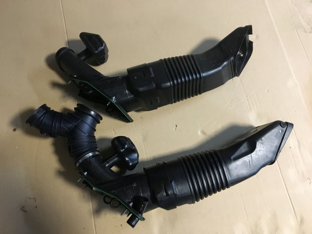 фото №1, Porsche cayman 981 воздухозаборник воздуха r 98111002203