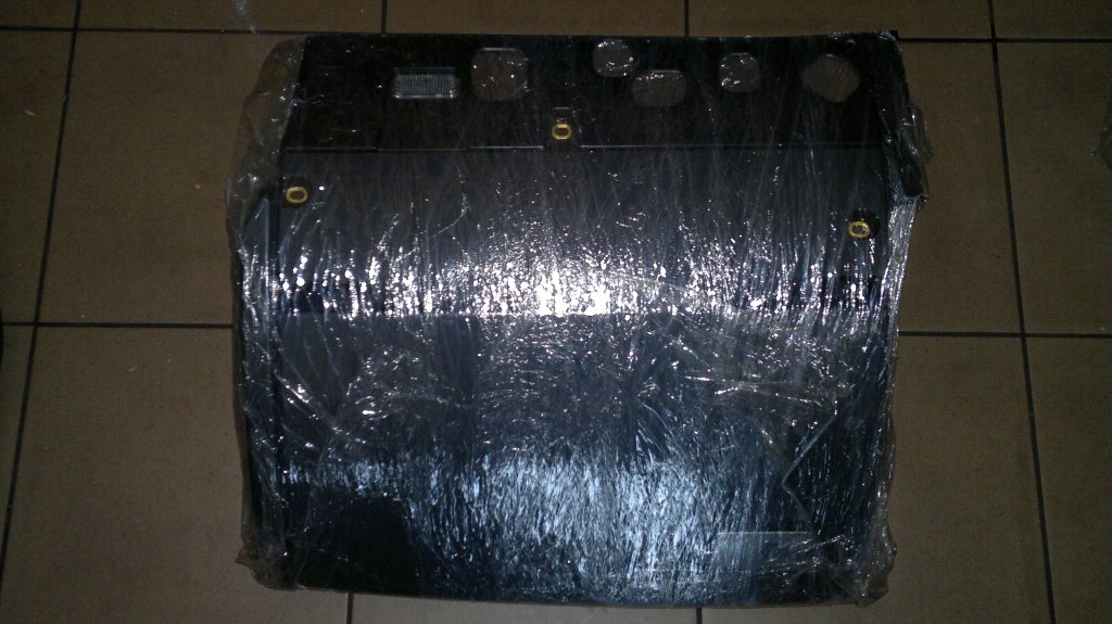 фото №1, Audi a6 4g бардачок пасажира 4g8857035a