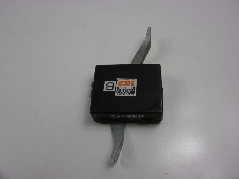 фото №5, Toyota carina e t19 реле модуль 28521-64380
