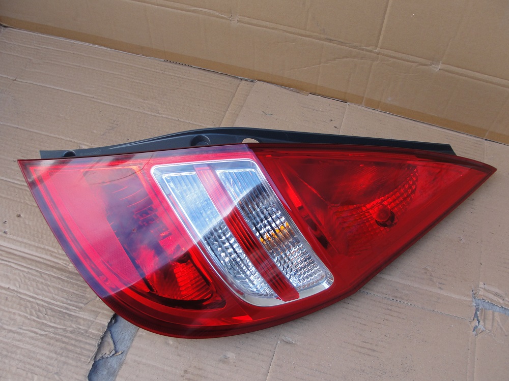 фото №1, Лампа правая правый задняя задняя hyundai i30 i 30 hb