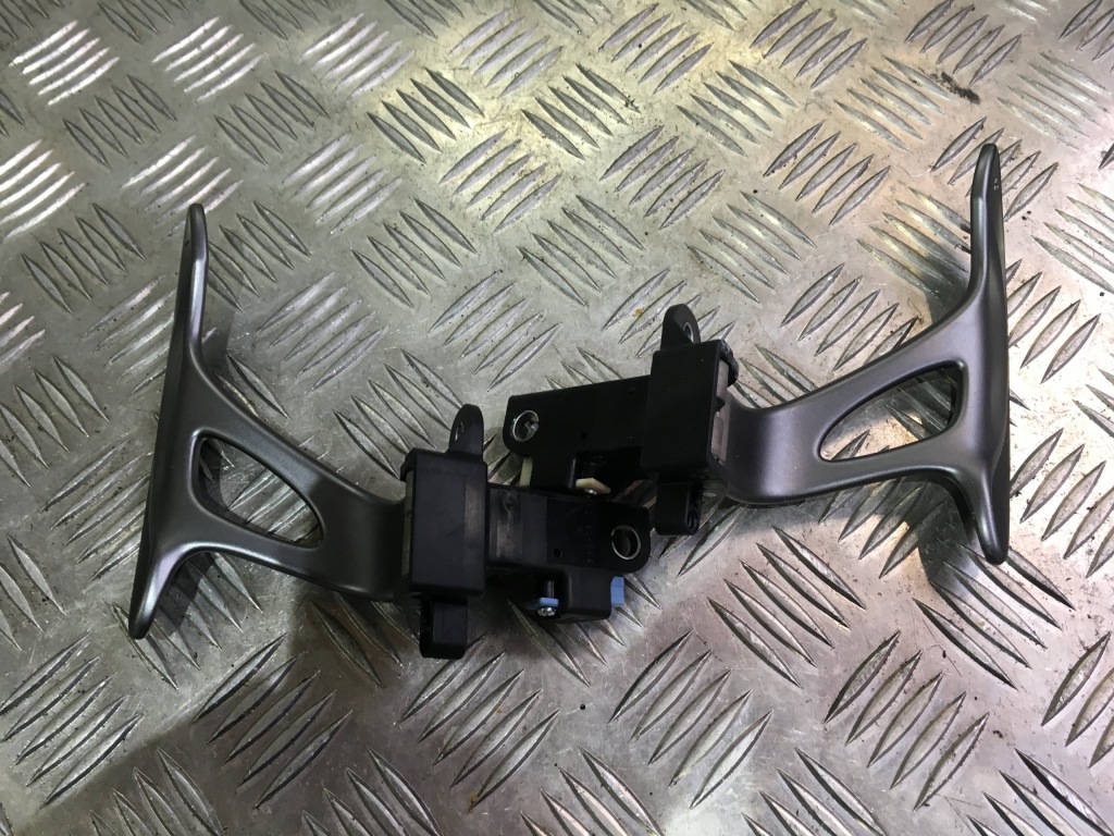 фото №1, Vw touareg дисплей передач автоматическая коробка передач 7p1713203a