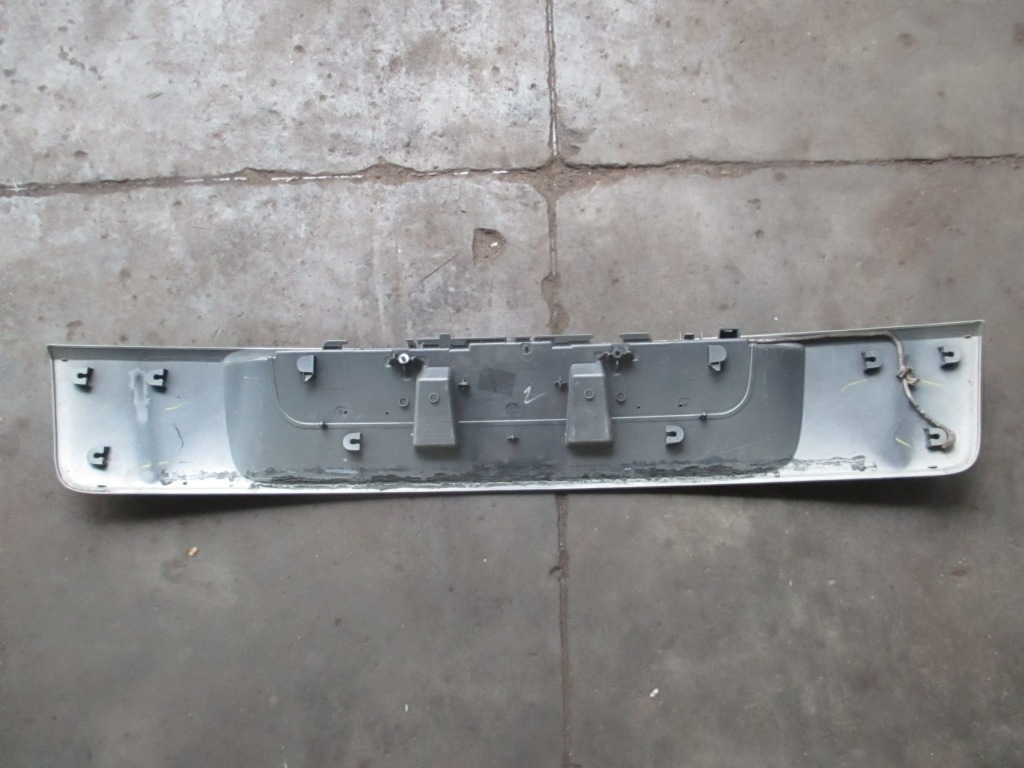 фото №2, Renault megane scenic ii накладка накладка крышки задняя 2003-