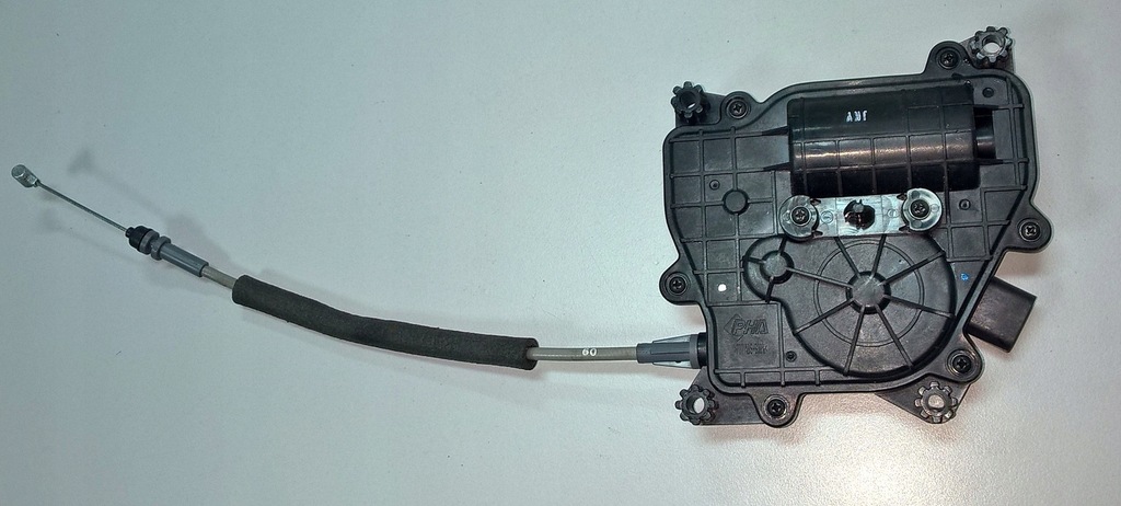 фото №2, Hyundai genesis 2015- доводчик кришки задня 81230-b1010