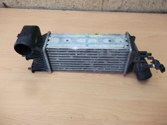 фото №1, Радіатор інтеркулер peugeot 407 2.2 hdi