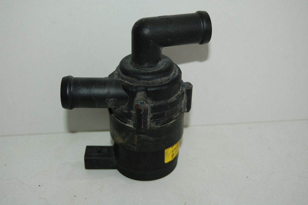 фото №1, Audi vw помпа webasto 252424250003 12402050400