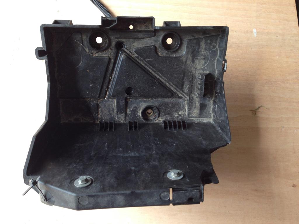 фото №1, Основание аккумулятор kangoo iii