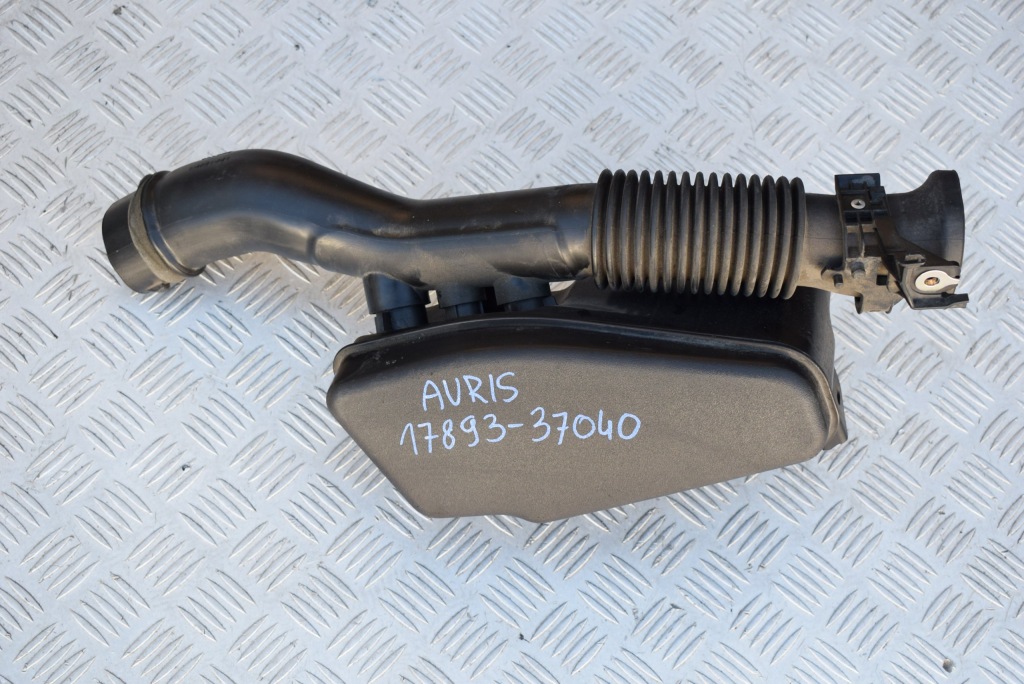 фото №1, Труба шланг повітря auris lift 17893-37040