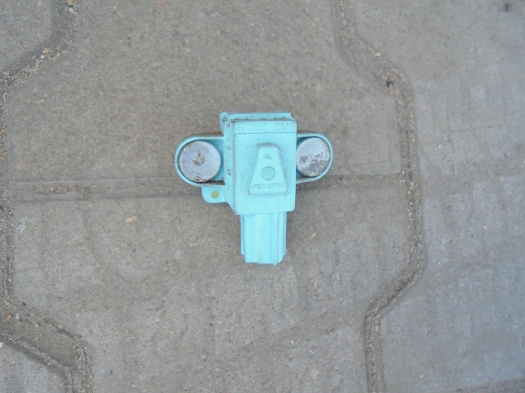 фото №1, Датчик 4f0955557 audi a6 c6 -доставка-