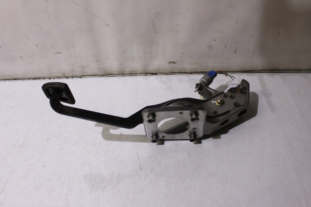 фото №3, Педаль гальма toyota rav4