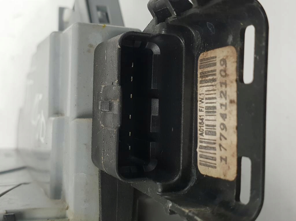 фото №4, Замок дверь правый задняя citroen c5 iii kombi 574394