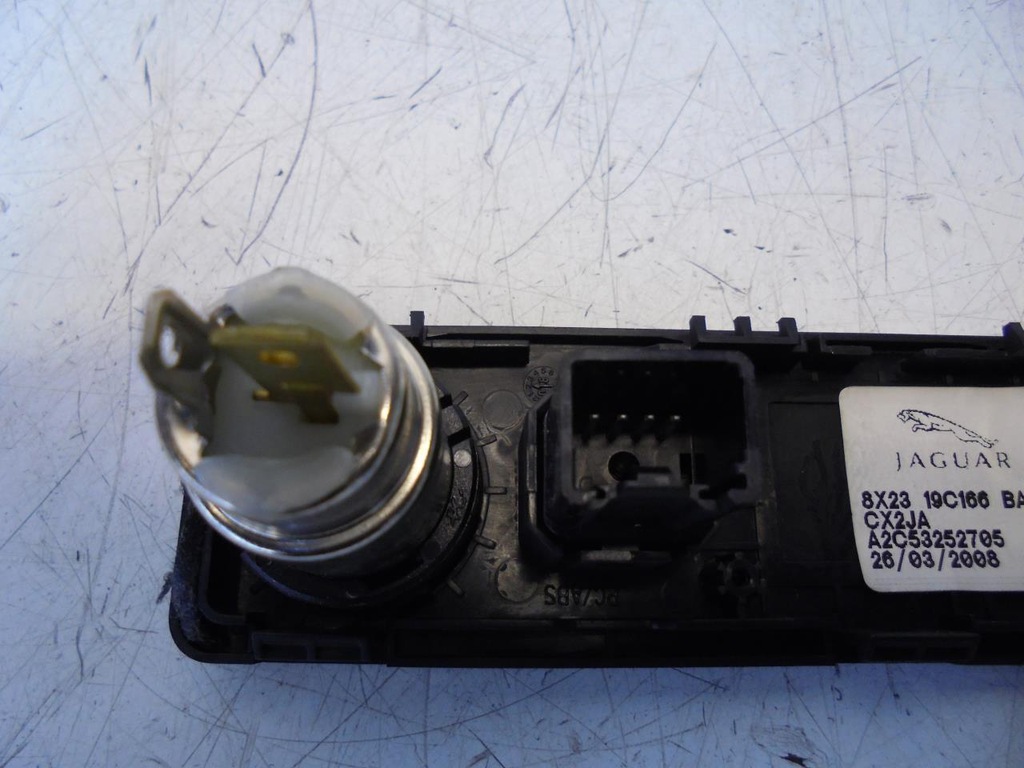 фото №6, Панель разъём 12v aux jaguar xf