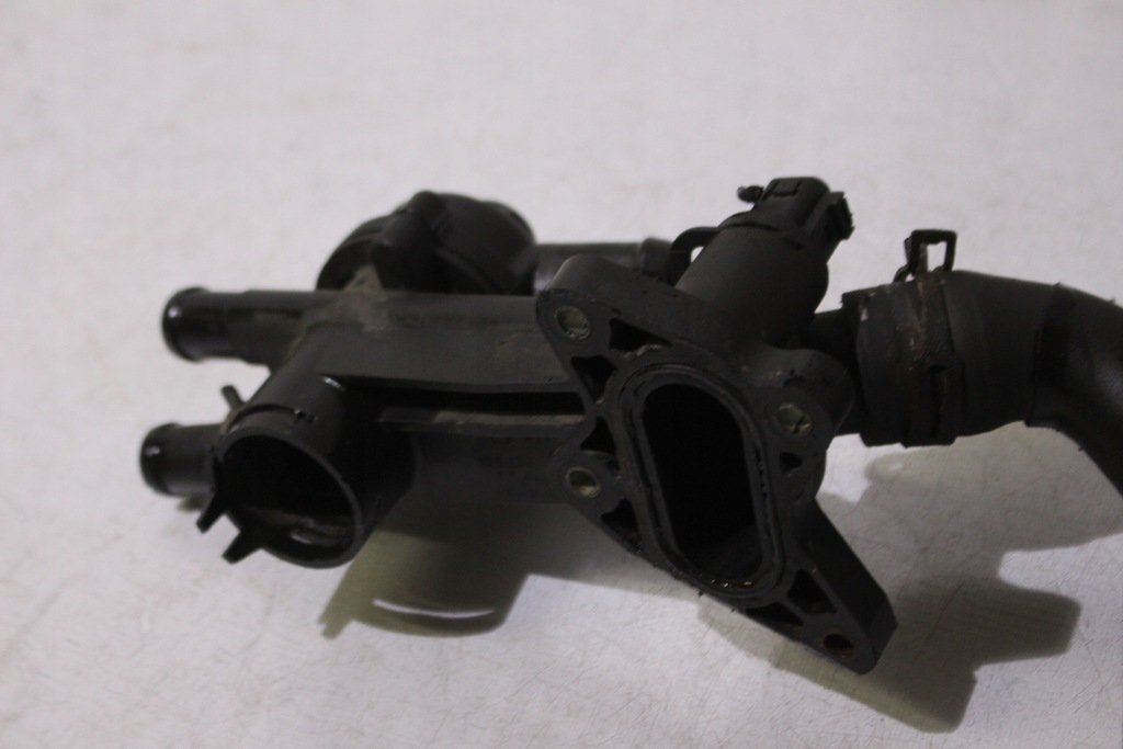 фото №6, Корпус термостата renault megane ii 6y0121049g