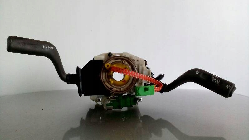 фото №1, Переключатель комбинированный лента volvo v40 30808928