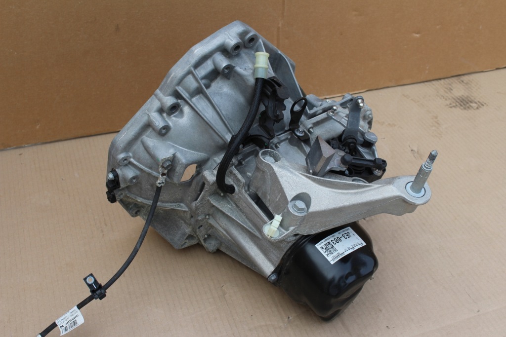 фото №2, Коробка передач передач smart forfour ii 453 320103668r