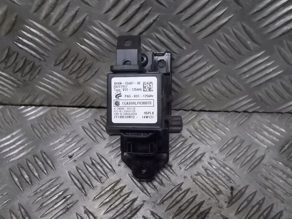 фото №1, Замок запалювання зчитувач карта 28227917 volvo s60 v60 v40