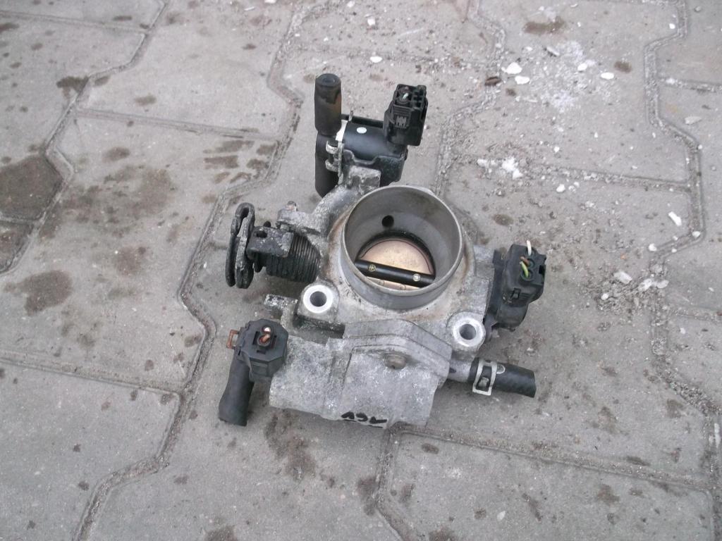 фото №1, Дросельна заслінка mazda 3 1.3 16v -доставка-