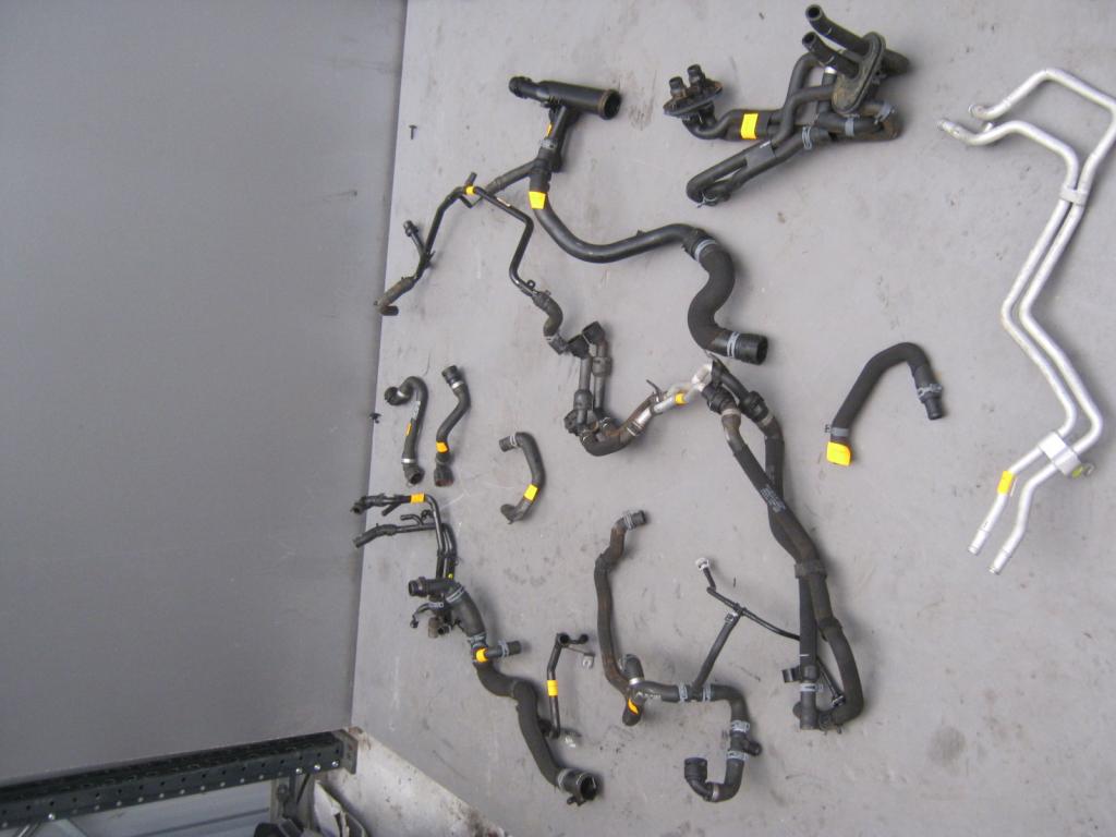 фото №1, Audi q5 трубка wąż шланг wody 8r0819334an