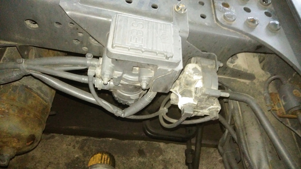 фото №1, Клапан тормозной ebs mercedes actros mp4 300 zł