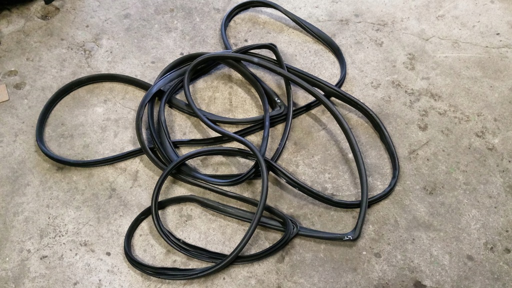 фото №1, Mazda 3 09-13 bl прокладка двері lp lt pp pt