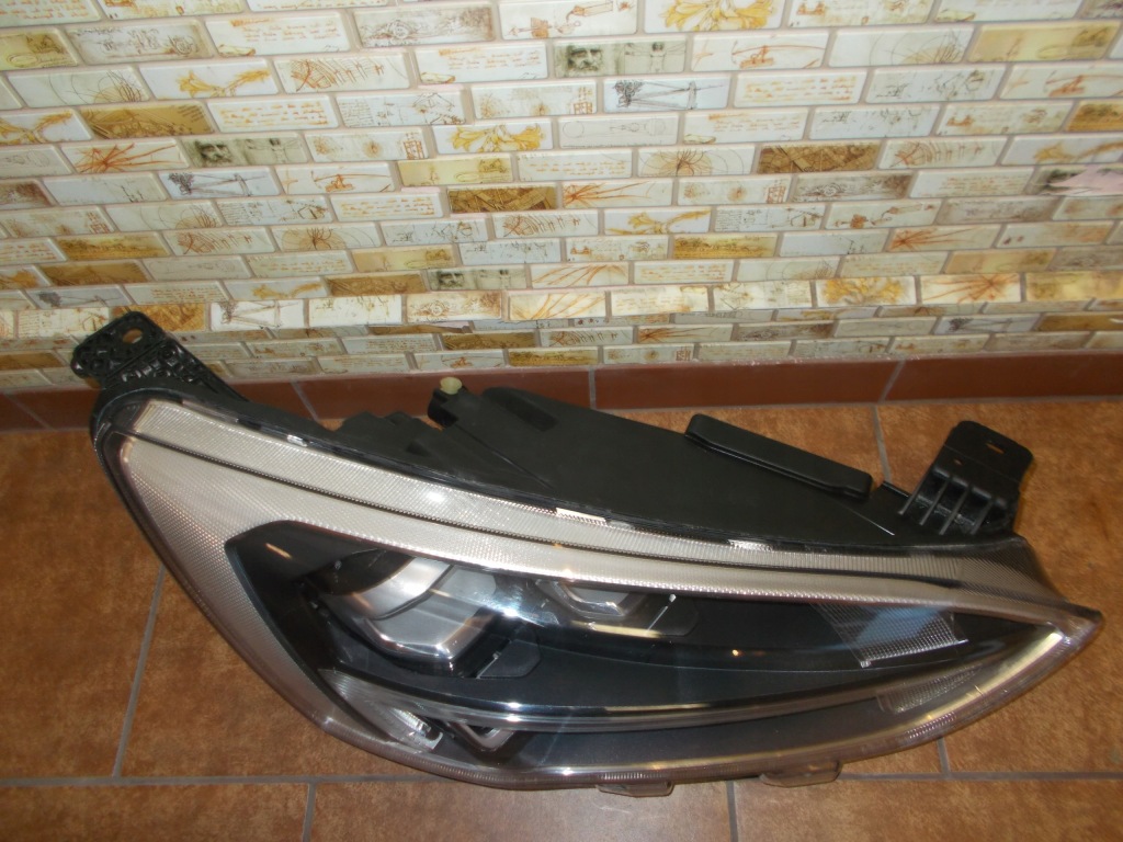 Фара правий перед ford focus mk4 iv full led Ціна