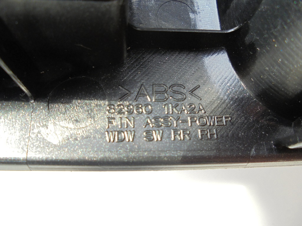 фото №7, Juke переключатель окон правый задняя 829601ka2a 2011-